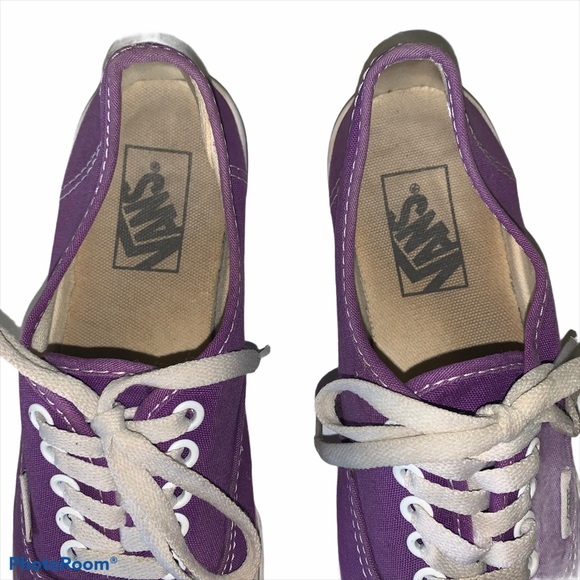 VANS | Vintage Purple Low Top Sneakers - Picture 5 of 6